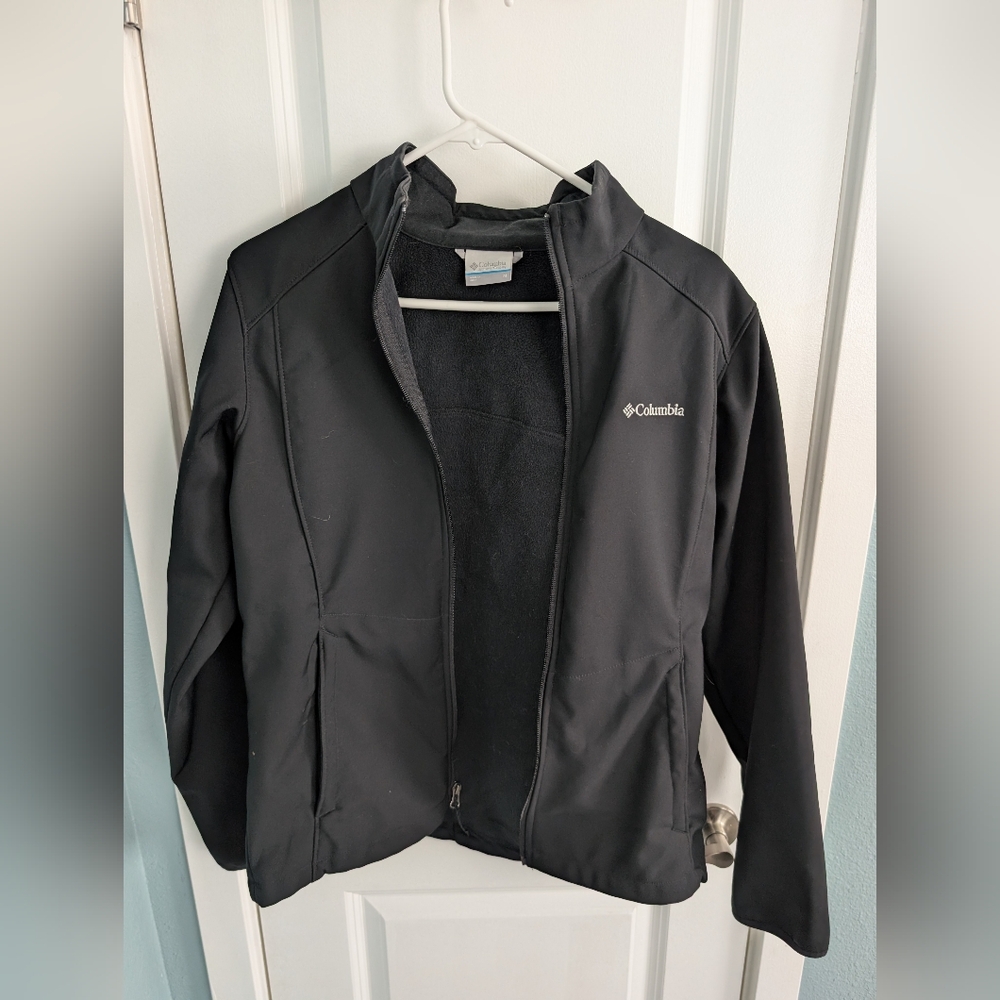 Columbia Black Women's Softshell Utility Jacket